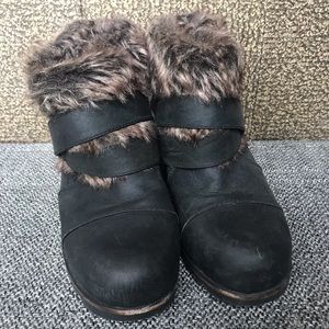 Sorel Joan of Arctic size 6 wedge booties